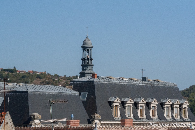 Hôtel de ville : lanternon qui abrite les sirènes d'alarme 0017_mairie_lanternon-esplanade.jpg