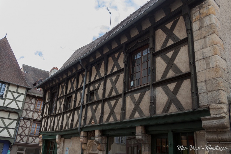 1 rue des Cinq Piliers : Maison des Douze Apôtres 0019_cinq-piliers_rue-1_maison-1.jpg