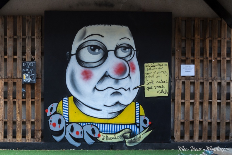 Rue Sainte-Anne : peinture de Mr Méchant pour le bar Le Perceval 0022_sainte-anne_rue_perceval-coluche.jpg