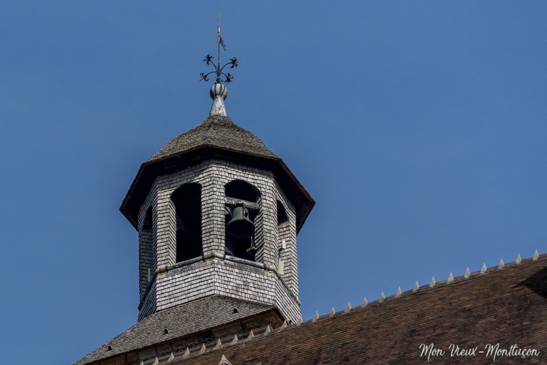 Château des ducs de Bourbon : clocheton de la Tour de l'Horloge vu de la place Piquand 0026_vieux-chateau_clocheton_vue-piquand.jpg
