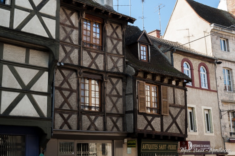 3 place Saint-Pierre : maison-échoppe à double encorbellement 0028_saint-pierre_place-3_maison-1.jpg
