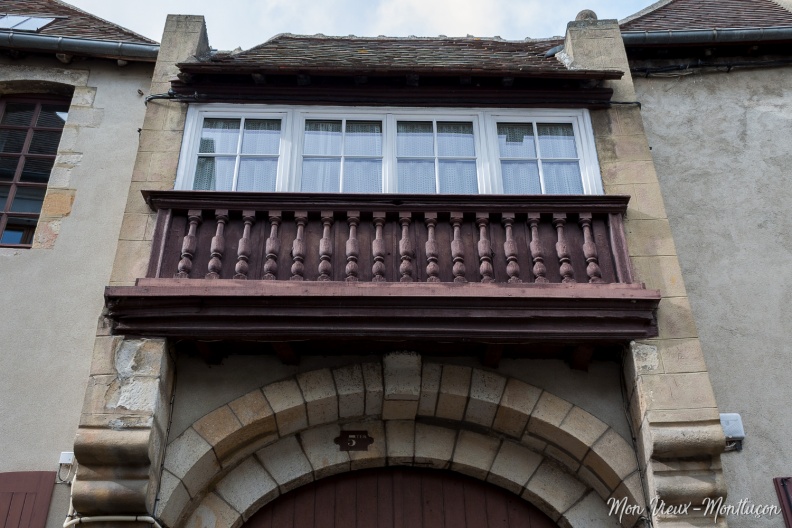 5 ter rue Notre-Dame : hôtel de BonnefoyGalerie au-dessus du porche d'entrée 0047_notre-dame_rue-5-ter_balcon.jpg