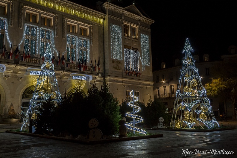 Le parvis de la mairie mairie_parvis-1.jpg