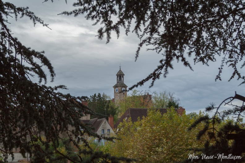 0097_vieux-chateau_clocheton_vue-jardin-wilson.jpg