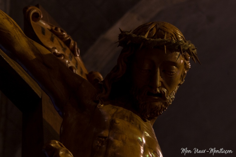 Église Notre-Dame : croix de chemin 0103_notre-dame_eglise_croix-chemin_zoom-cote.jpg