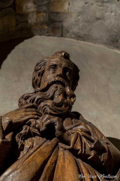 Église Saint-Pierre : saint Paul, statue en chêne, absence de son épée 0200_saint-pierre_eglise_saint-paul_dessous.jpg