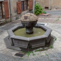 0219_fontaine_place_fontaine-escaliers.jpg