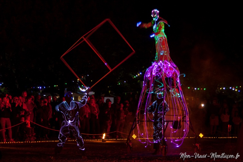La compagnie eliXir durant son spectacle Astro Diva elixir_05.jpg