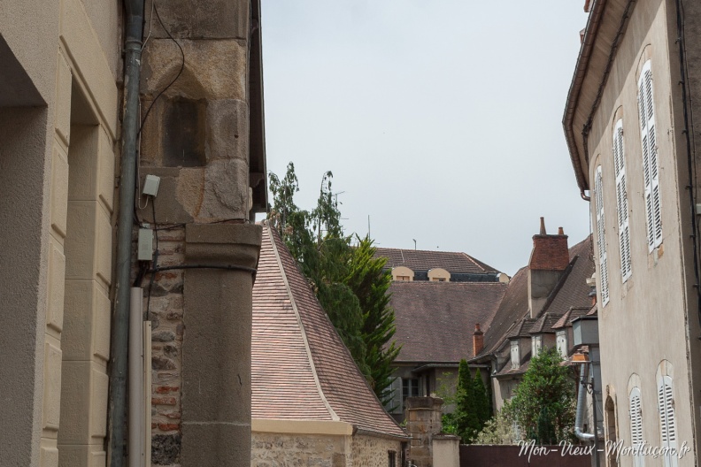 3 rue des Ursules : petite niche 0272_ursules_rue-3.jpg
