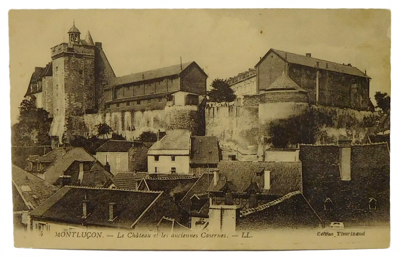 Le château des ducs de Bourbons encore doté de casernes (1919) le-vieux-chateau_cpa_1919.jpg