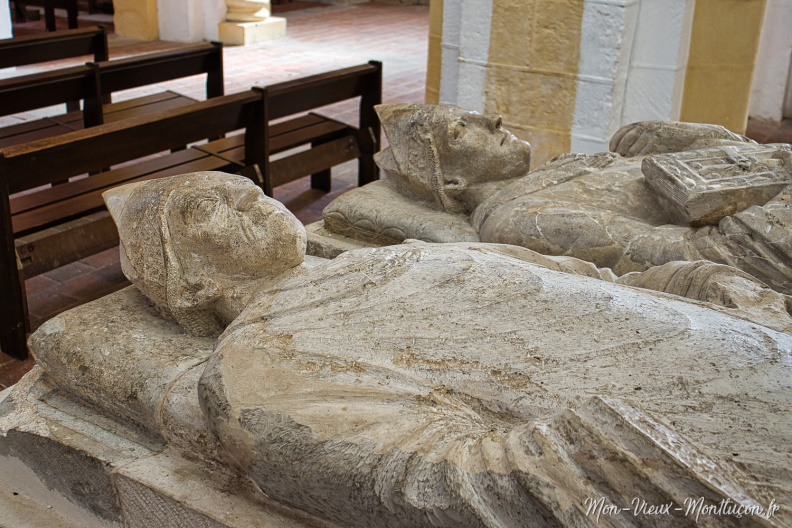 Souvigny : gisants de Mayeul et Odilon souvigny_tombeau_gisants-3.jpg