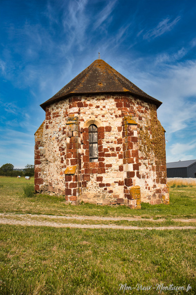 Donjon du prieuré de Reugny l'arrière de la chapelle reugny_04.jpg