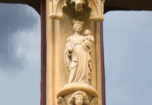 Vierge à l'enfant