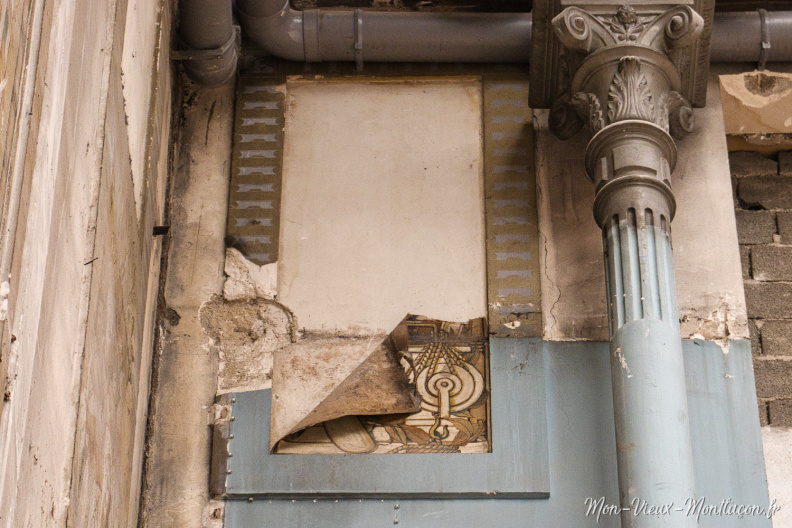 Travaux à l'hôtel de ville : fresque irrémédiablement endommagée 0357_mairie_travaux-20.jpg